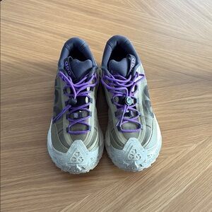 Ecco Men’s Olive and Purple Trail Shoes